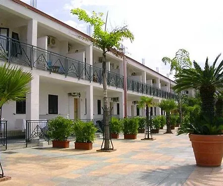 Blumentag Hotel 3*