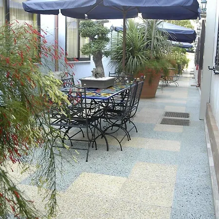 Hotel Blumentag 3*