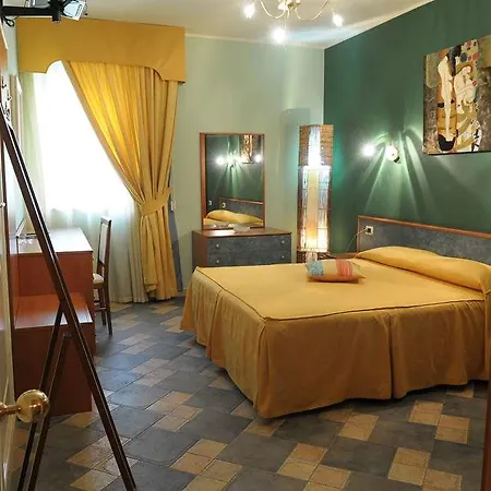 Blumentag Hotel 3*