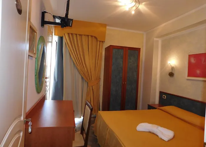 Blumentag Otel Paola